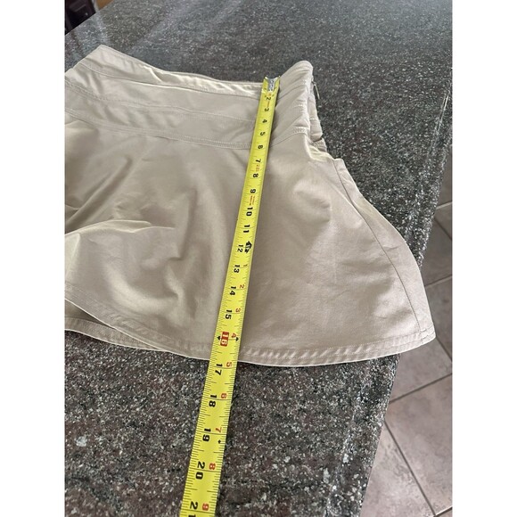 Athleta Soho Skort, Abalone tan  SIZE 4       v/70026462 back phone pocket zpper - Picture 11 of 11